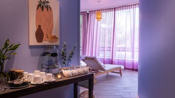 Couples treatment room(s), steam room, body treatments