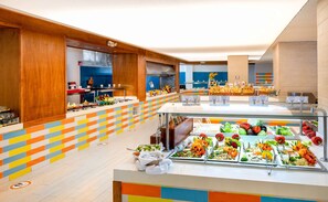 Petit déjeuner buffet compris tous les jours