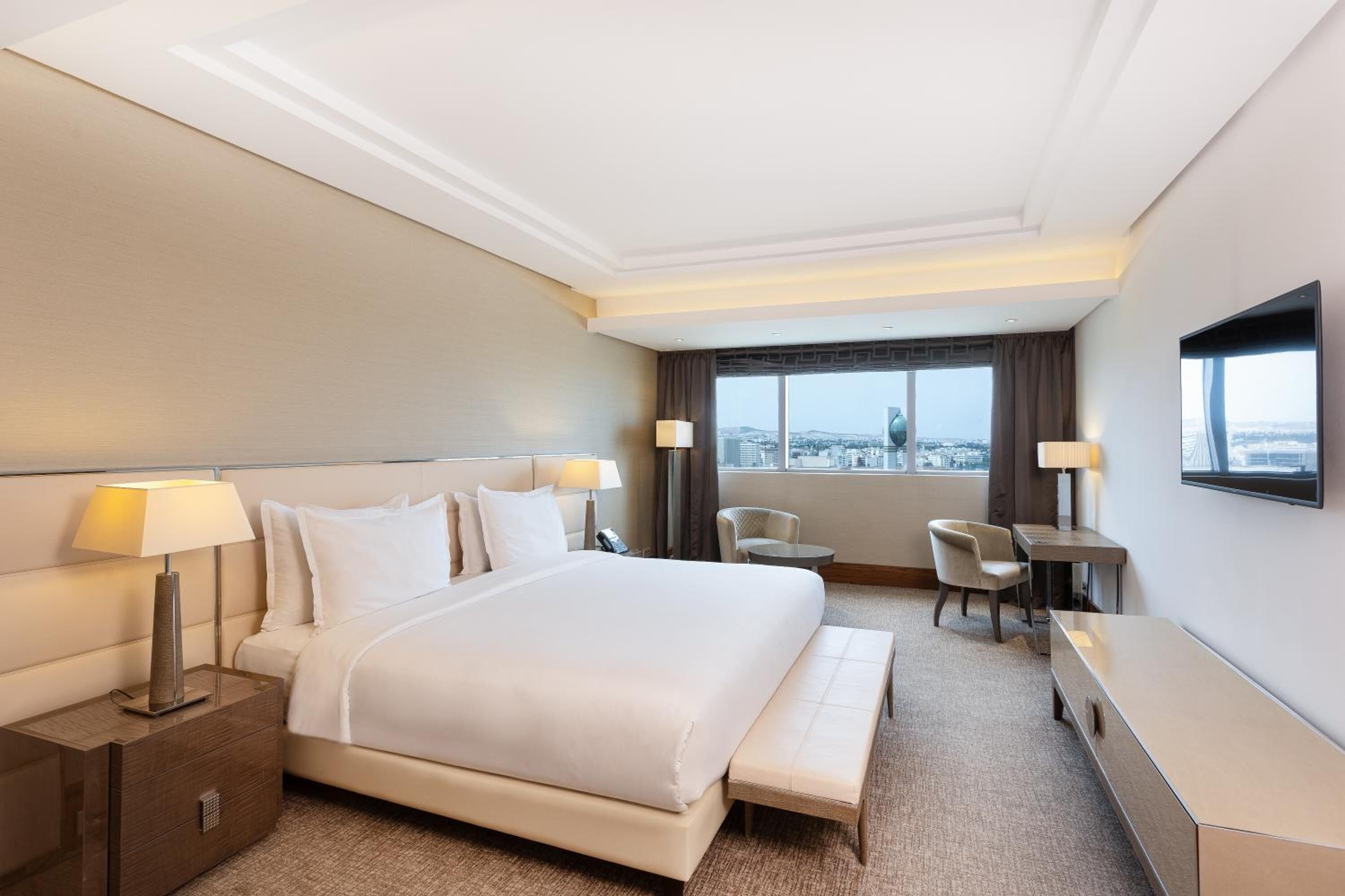 Minibar, in-room safe, alarm clocks