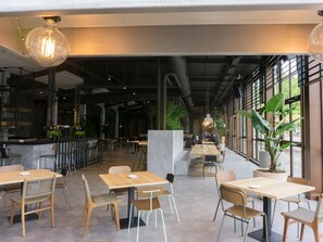 Bar (in der Unterkunft)