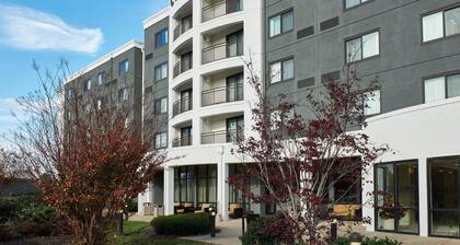 Courtyard by Marriott Bristol