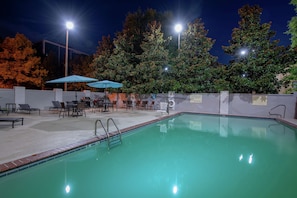 Outdoor pool - Hampton Inn & Suites Lafayette (Lafayette)