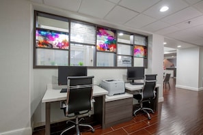 Business center - Hampton Inn & Suites Lafayette (Lafayette)