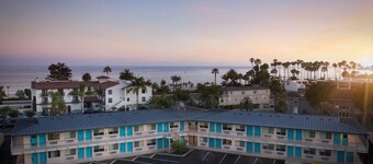 Motel 6 Santa Barbara, CA - Beach