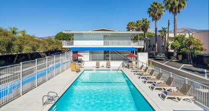 Motel 6 Santa Barbara, CA - State Street