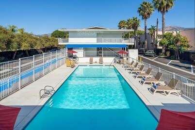 Motel 6 Santa Barbara, CA - State Street