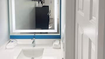 Shower, hydromassage showerhead, towels