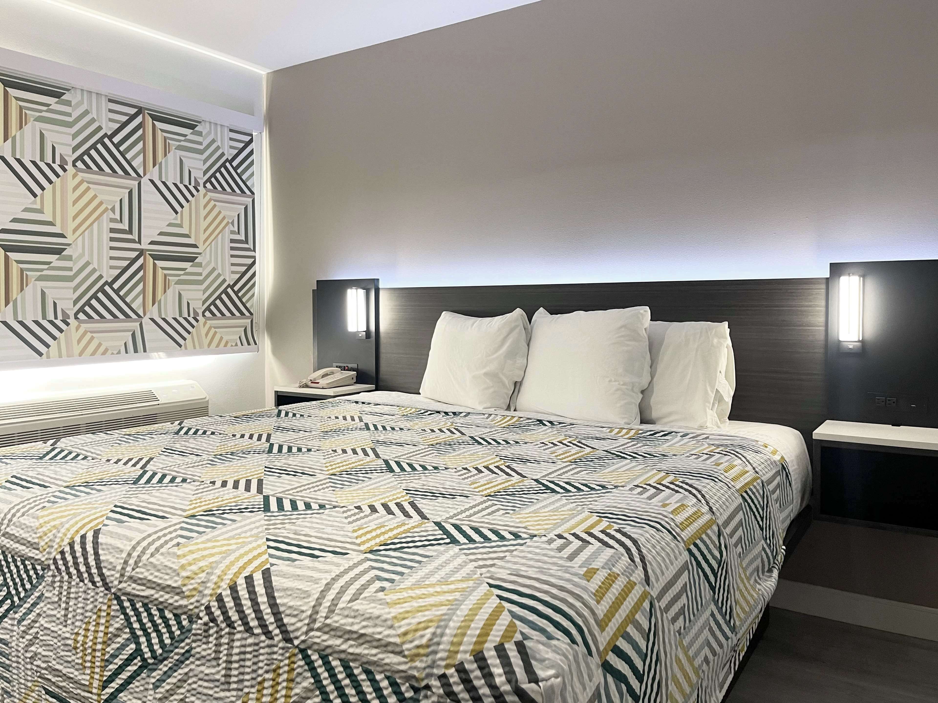 Rideaux occultants, Wi-Fi gratuit, draps fournis