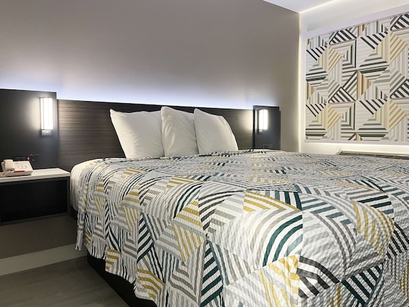 Blackout drapes, free WiFi, bed sheets