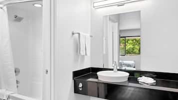 Towels, soap, shampoo, toilet paper