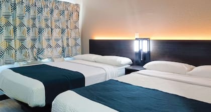 Motel 6 Fresno, CA - Blackstone North