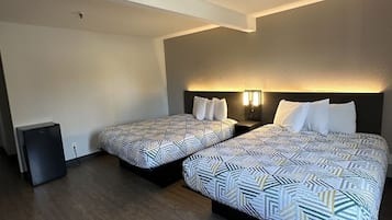 Cortinas blackout, wifi gratis y ropa de cama