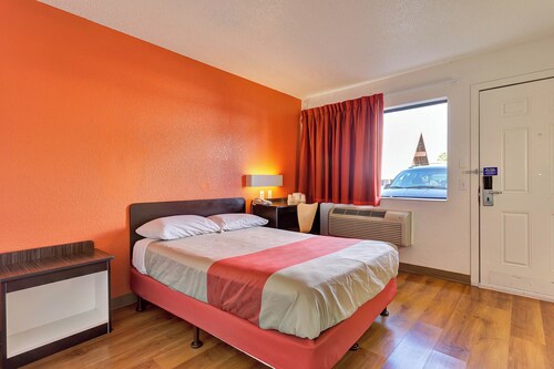 Motel 6 – Santa Rosa, CA - South