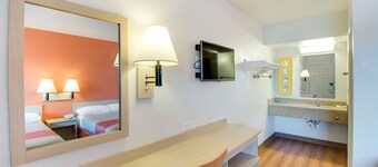 Motel 6 Phoenix East