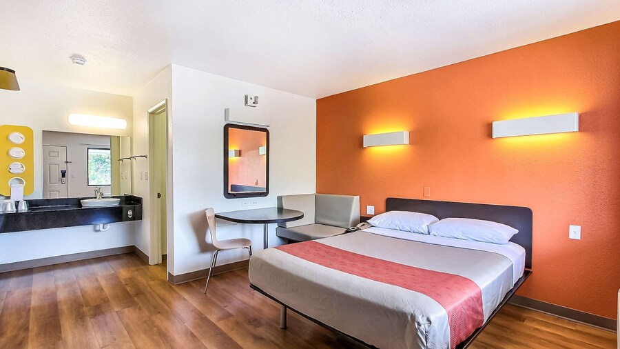 Motel 6 Sunnyvale, CA - South