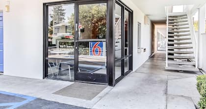 Motel 6 Sunnyvale, CA - South