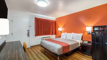 Free WiFi, bed sheets