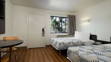 免费 WiFi、床单