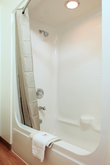 Motel 6 Old town Scottsdale Fashion Square - Image 34