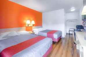 Free WiFi, bed sheets - Motel 6 Kelso - Mt. St. Helens (Kelso)