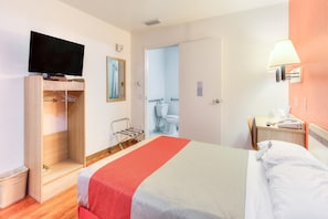 Standard Room, 1 Double Bed, Accessible, Non Smoking | Free WiFi, bed sheets
