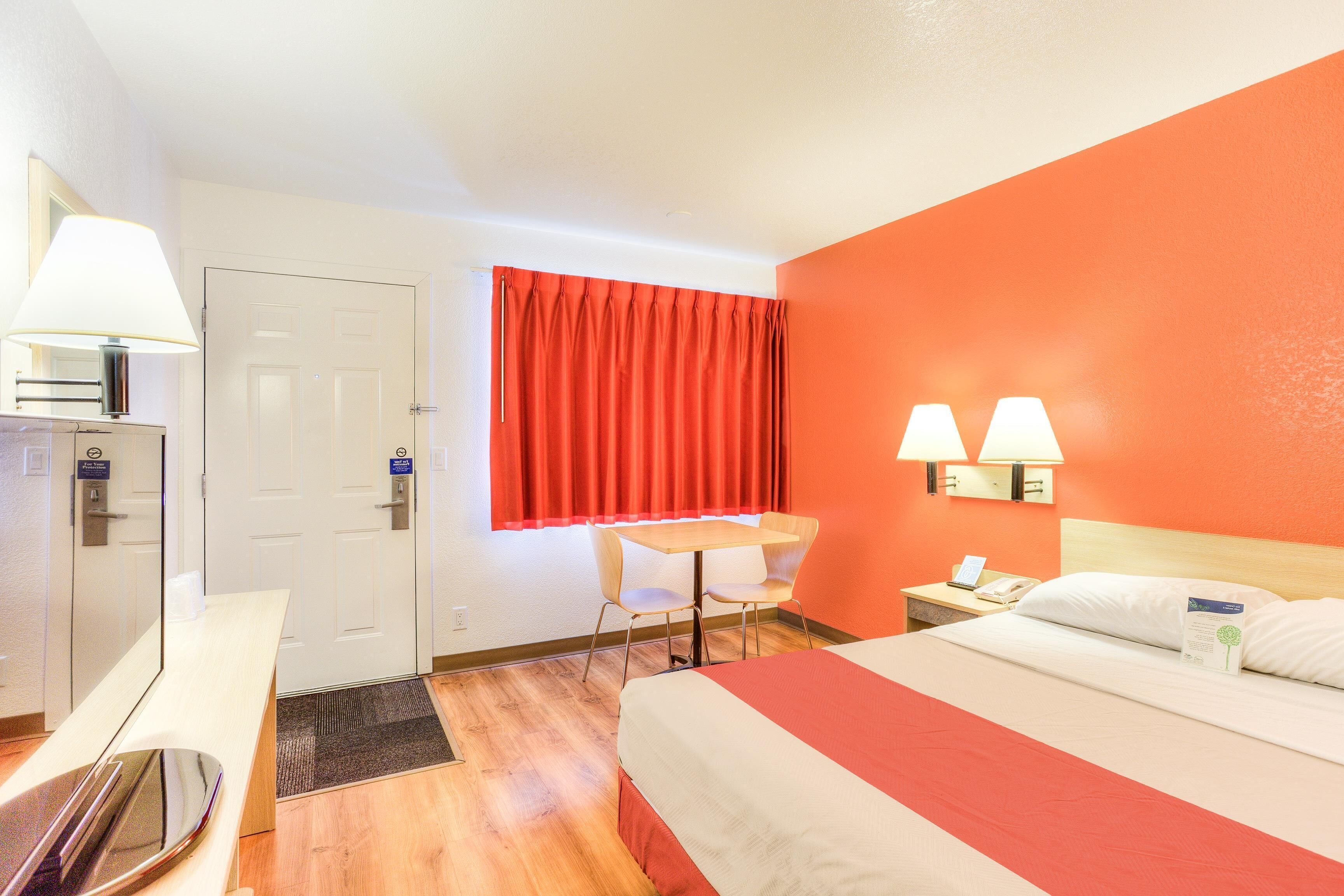 Motel 6 Tigard, OR - Portland South - Lake Oswego Reviews, Deals