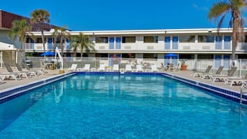 Alberca al aire libre