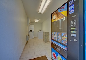 Snack bar