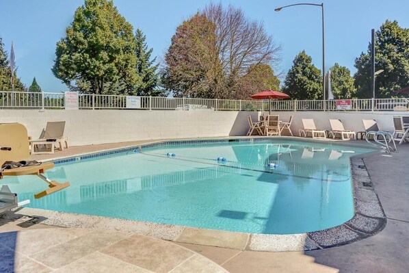 Seasonal outdoor pool