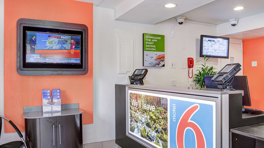 Motel 6 Portland, OR - Central