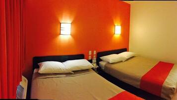 Free WiFi, bed sheets