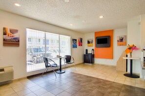 Coffee service - Motel 6 Tacoma, WA - Fife (Fife)