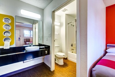 Motel 6 Wheat Ridge, CO - West - Denver North