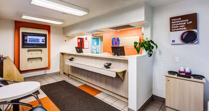 Motel 6 Wheat Ridge, CO - West - Denver North