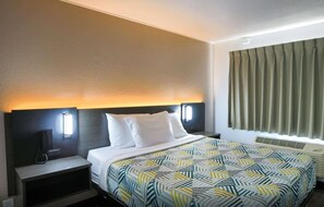 Bed sheets - Motel 6 Sacramento, CA - Central (Sacramento)