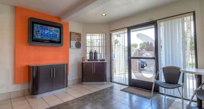 Motel 6 Chula Vista, CA - San Diego