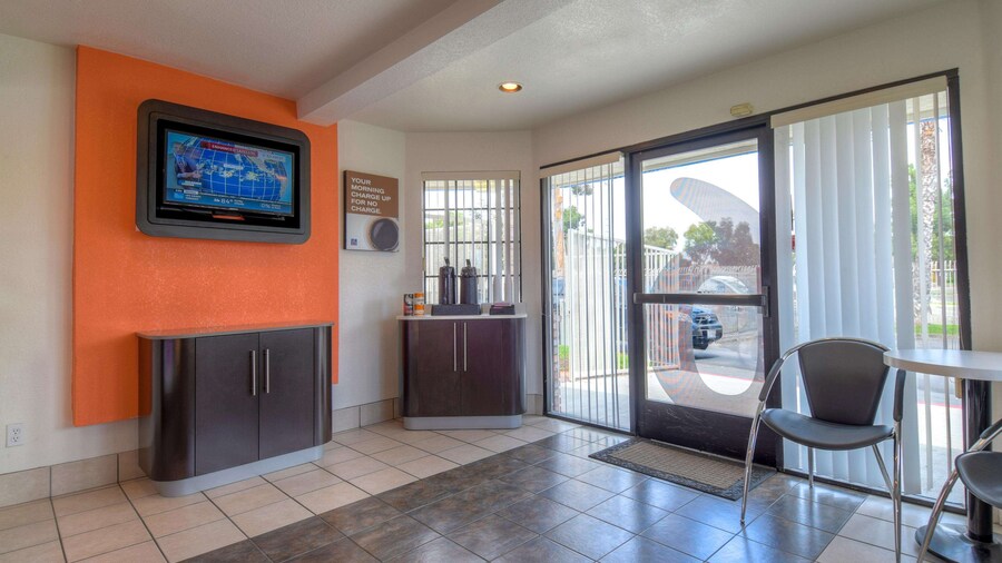 Motel 6 Chula Vista, CA - San Diego