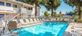 Motel 6 Rohnert Park, CA