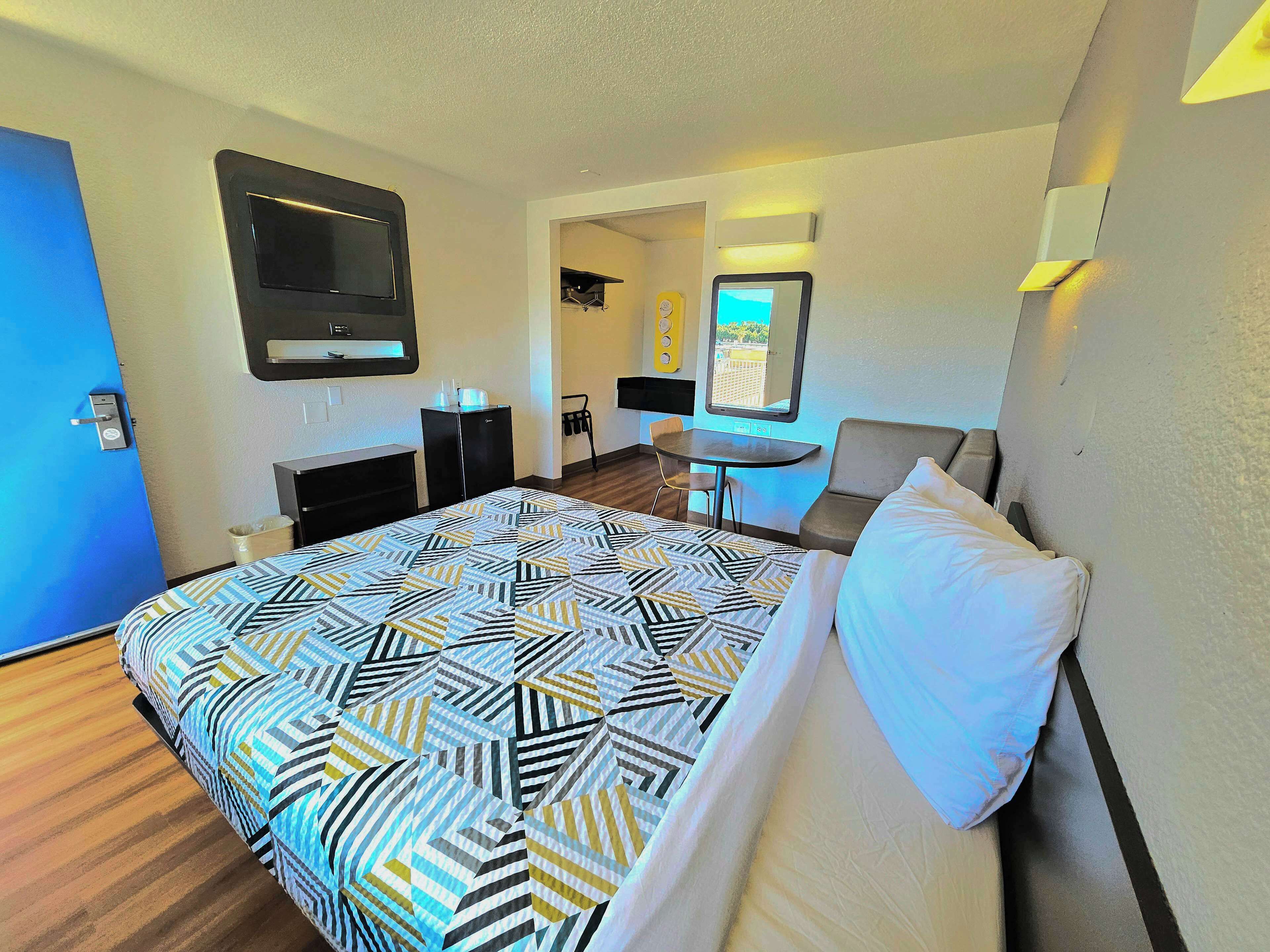 Blackout curtains, free WiFi, bed sheets