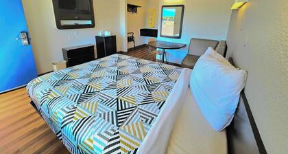 Motel 6 Palm Desert, CA - Palm Springs Area