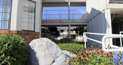Motel 6 Enfield, CT - Hartford