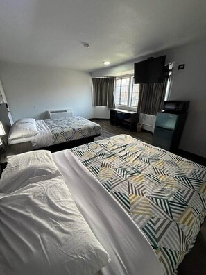 Deluxe Suite, 2 Queen Beds, Non Smoking, Refrigerator & Microwave | Free WiFi, bed sheets