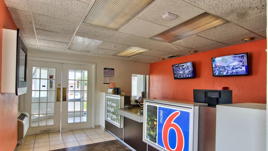 Motel 6 Sacramento, CA - South Sacramento & Elk Grove
