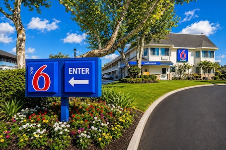 Motel 6 El Cajon, CA - San Diego
