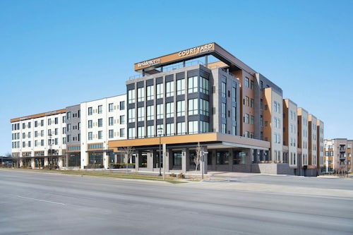 Residence Inn by Marriott Milwaukee Brookfield at Poplar Creek