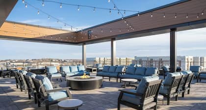 Residence Inn by Marriott Milwaukee Brookfield at Poplar Creek