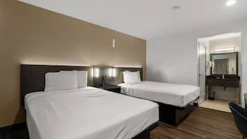 Laptop workspace, blackout curtains, free WiFi, bed sheets
