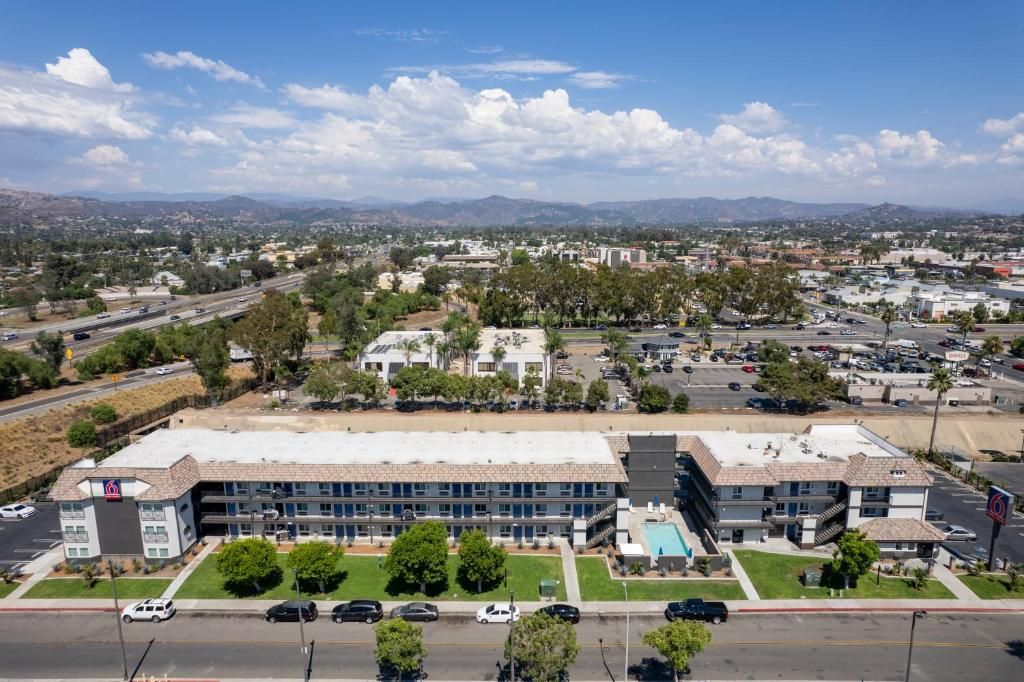 Photo - Motel 6 Escondido, CA
