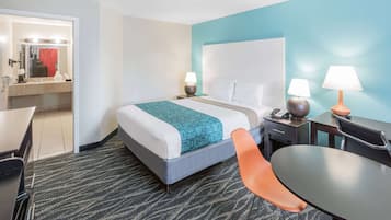 Room, 1 King Bed, Accessible, Non Smoking | 1 bedroom, pillow-top beds, desk, laptop workspace