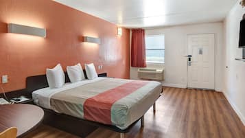 واي فاي مجانًا وملاءات أسرّة